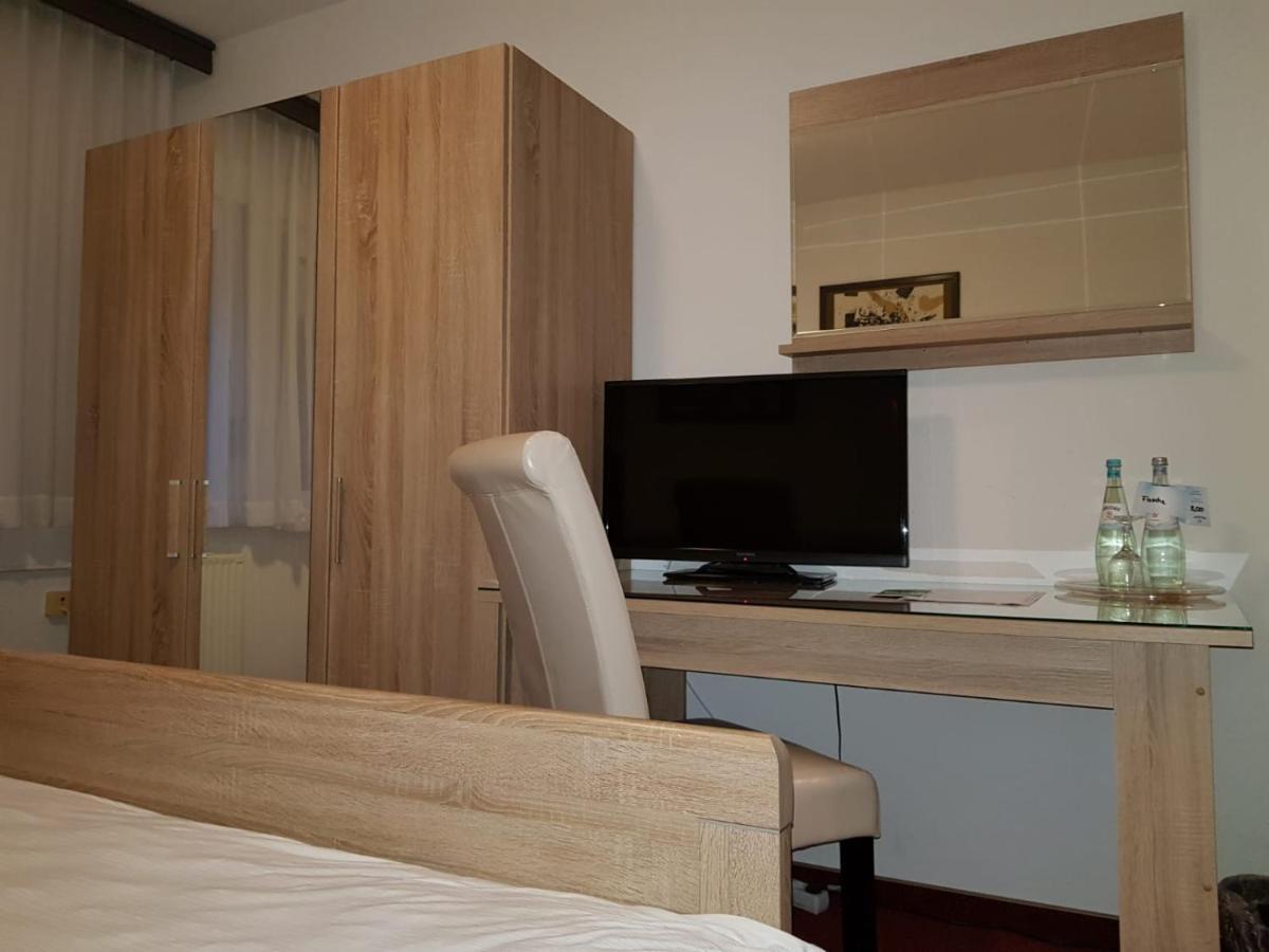Hotel Zum Mueckenberger Hof Lauchhammer Extérieur photo